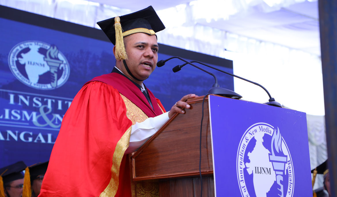IIM Bangalore | Glimpses from the 48th Annual Convocation Ceremony of IIM  Bangalore. Donning academic regalia, with degrees in hand, the halls were  fil... | Instagram
